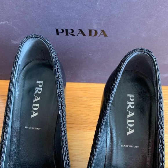 Prada Pointed Toe Heel with Velvet Trim - Picture 8 of 8